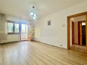 Apartament cu 3 camere de inchiriat, Comanesti, jud. Bacau - imagine 16