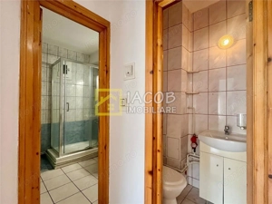 Apartament cu 3 camere de inchiriat, Comanesti, jud. Bacau - imagine 17