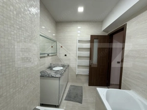 Apartament modern cu 3 camere, 105mp, in zona Coresi - Tractorul - imagine 16
