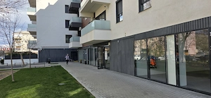 Investiție sigură!Spațiu modern 84mp complet amenajat, vitrină stradală 2 parti - Gata de deschis!