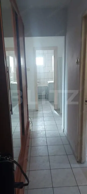 Apartament 2 camere cu 2 balcoane, priveliște superbă spre munte și oraș – ideal