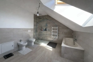  Casă individuală de vânzare în Beclean – eleganță, confort și natură - imagine 11