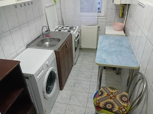 Ap 2 Cam Posta Maratei 45mp la cheie mobiat utilat renovat centrala termopan calduros etaj 4 pod  - imagine 9