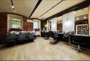 Salon Creativo inchiriaza post de Coafura si Frizerie!!! - imagine 2