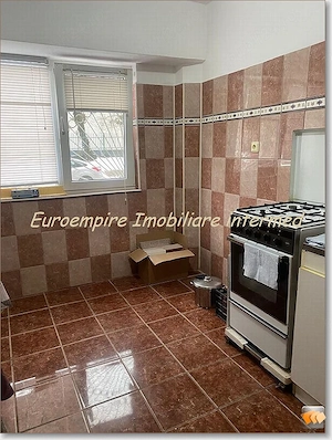Apartament 2 camere decomandate zona Cet
