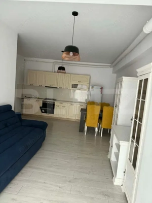 Apartament cu 3 camere, bloc nou, decomandat, zona Centrala