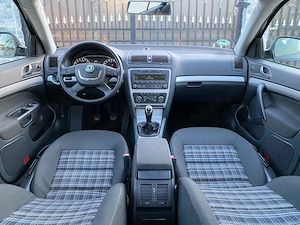 Skoda Octavia Style TDI Euro 5 2012 - imagine 6