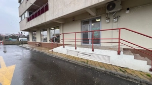 Spațiu comercial de vânzare – 247 mp utili, împărțiți în 2 unități - imagine 4