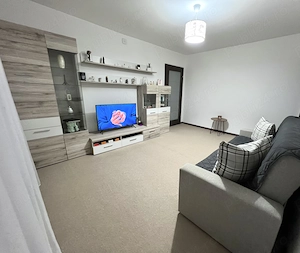 Apartament 2 camere, semidecomandat, zona Dacia, etaj 3 4, renovat, mobilat și utilat - imagine 4