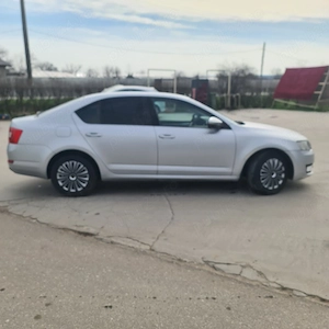 Vând Skoda Octavia - imagine 3