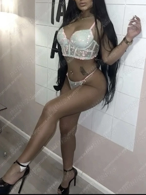 Prima zi la tine in oras - imagine 2