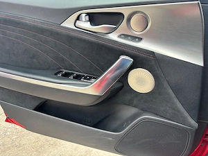 Kia Stinger 3.3 V6 366CP - imagine 4