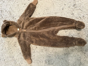 Salopeta bebelusi ursulet H&M