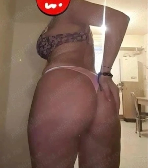 Buna doua fete la tine in oras show Lesbi Real  - imagine 3