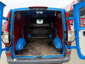 vand s au schimb cu autoturism 