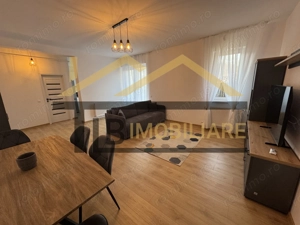Apartament cu 2 camere, 53 mp, parcare, Zona Livezeni