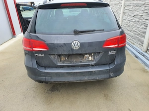 Stop VW Passat B7 combi dreapta