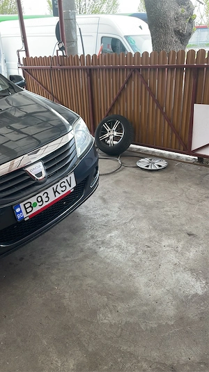 Dacia logan - imagine 4