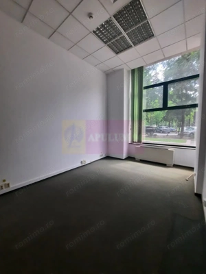 Inchiriere spatiu comercial bd Unirii, vitrina 25ml, stradal