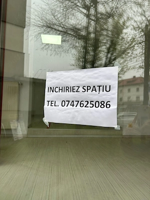 Dau în chirie spațiu pe bd. R. Mihai (fost bd. București, în Baia Mare): - imagine 2