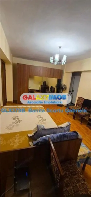 Vanzare apartament 3 camere,etaj 1, 1984, Zona Titan - imagine 5