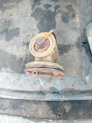 Vând  cana de bronz pentru desfăcător la cazan : nr de telefon  