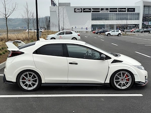 Honda civic type r FK2 - imagine 11