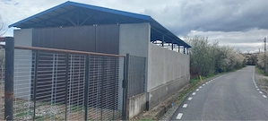 Casă + Hala de vanzare