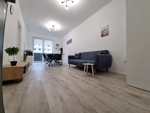 Garsoniera spatioasa, bucatarie separata, etaj 1 din 5, bloc cu lift, Metrou Berceni, Solstitiului - imagine 4