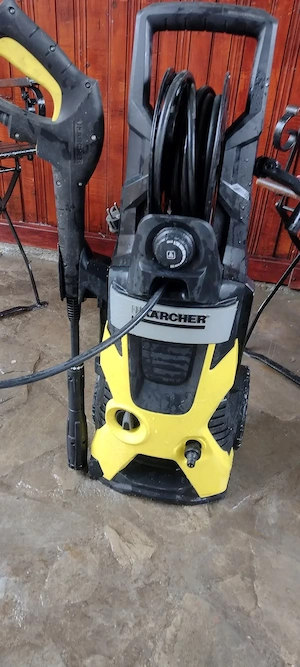 Aparate de spălat tip Karcher 
