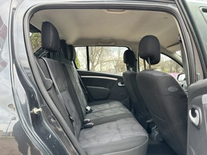 Dacia Sandero 1.5 DCI Laureate - imagine 8