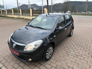 Dacia Sandero 1.5 DCI Laureate - imagine 6