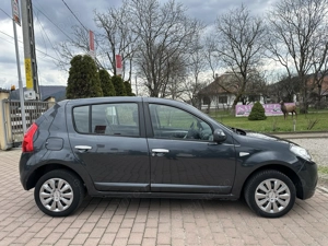 Dacia Sandero 1.5 DCI Laureate - imagine 14