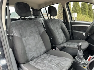 Dacia Sandero 1.5 DCI Laureate - imagine 10