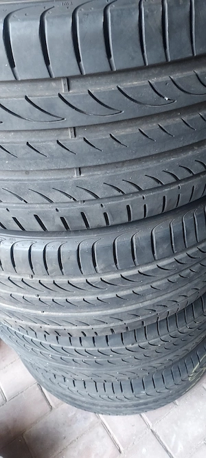 255 40 20 de vinzare - imagine 3