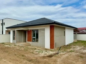 Case individuale, parter + pod, 135 mp utili, teren 400 mp