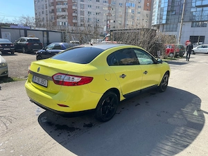 Dezmembrez renault fluence - imagine 4