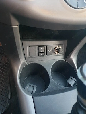 Toyota RAV4 2.2D - imagine 4