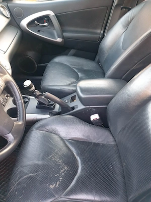 Toyota RAV4 2.2D - imagine 5