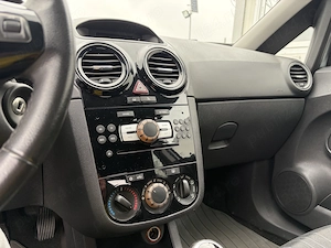 Opel Corsa 1.3 CDTI - imagine 14