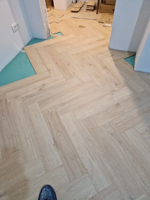 Renovării  interioare-zugraveli,rigips, instalații sanitare-lucrări complete  - imagine 5