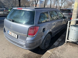 Dezmembrez opel astra h - imagine 4