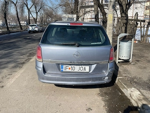 Dezmembrez opel astra h