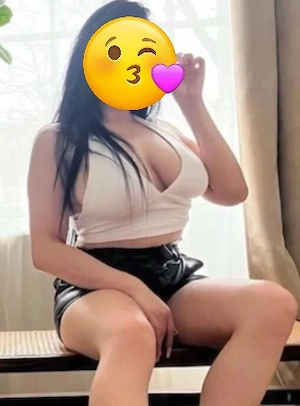 Bruneta noua la tine in oras