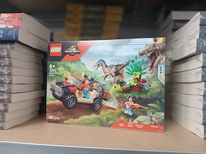 LEGO Jurassic World   Raptor Off-Road Escape (76972)