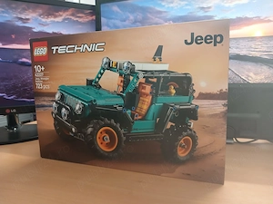 LEGO Technic   Jeep Wrangler Rubicon (42227)