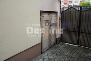 VAND CASA IN CENTRUL VECHI,DEJ,CURTE COMUNA,NECESITA RENOVARE