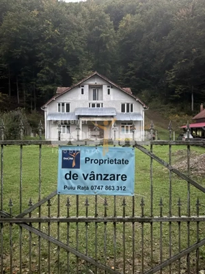 Casă frumoasă - zonă liniștită