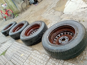 cauciucuri cu geante umflate gatavpuse pe masina 195 65 r15  pret negociabil la fata locului det.nr - imagine 4