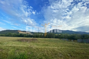 Teren intravilan 13 820 mp, cu acces pe un drum asfaltat, regim de inaltime P+6